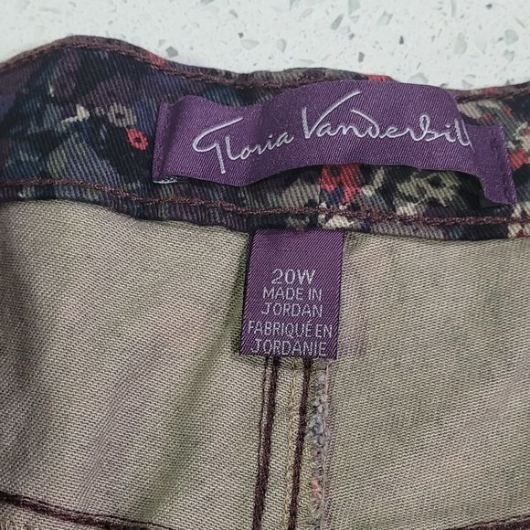 Gloria Vanderbilt Amanda Jeans Floral Classic Rise - Picture 4 of 5